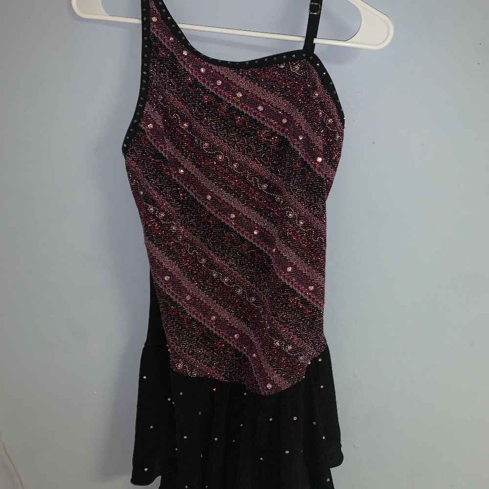 Figure Skating Competition Dress Women’s Freestyle Swarovski Crystal NWOT